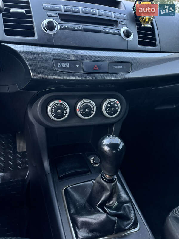 Седан Mitsubishi Lancer 2008 в Львове