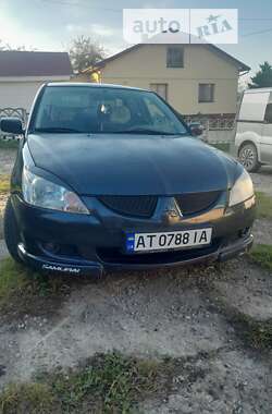 Седан Mitsubishi Lancer 2004 в Долине