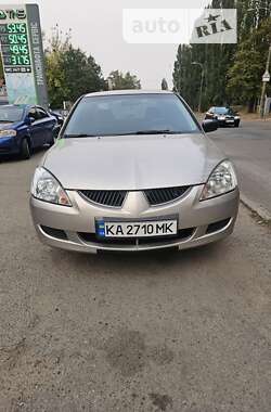 Седан Mitsubishi Lancer 2004 в Києві