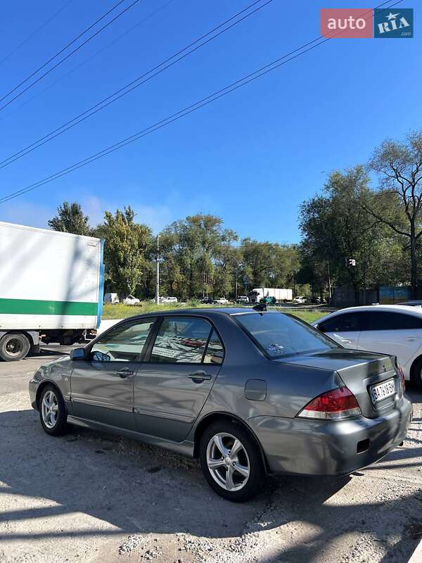 Седан Mitsubishi Lancer 2006 в Запоріжжі