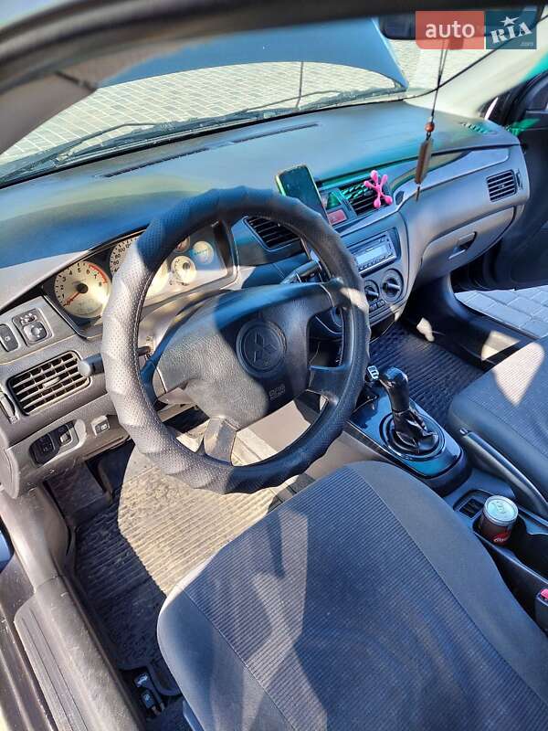 Седан Mitsubishi Lancer 2005 в Кропивницком