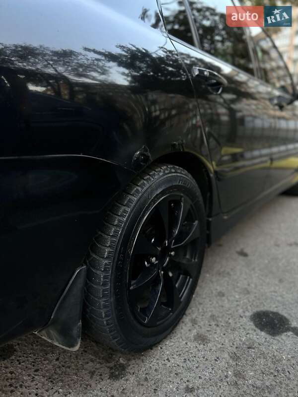 Седан Mitsubishi Lancer 2006 в Кривом Роге
