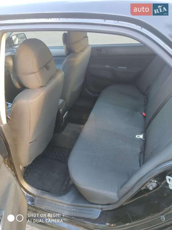 Седан Mitsubishi Lancer 2006 в Кривом Роге