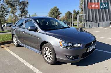 Седан Mitsubishi Lancer 2011 в Киеве