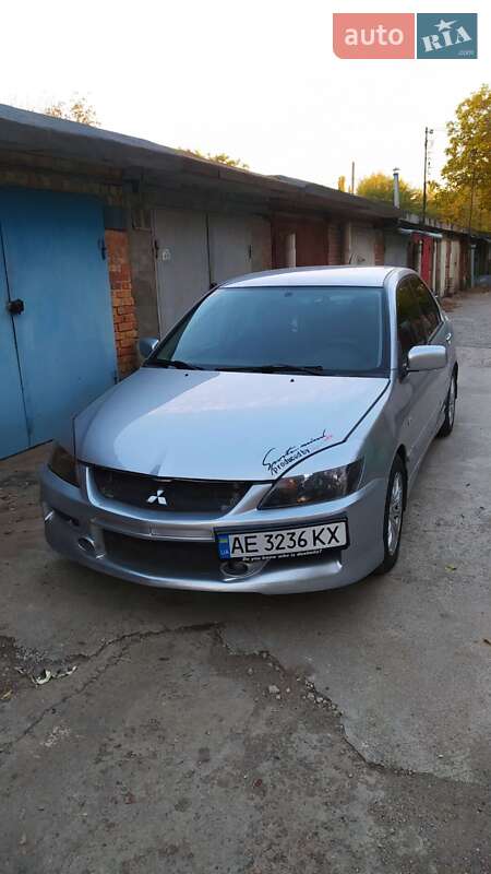Mitsubishi Lancer 2004