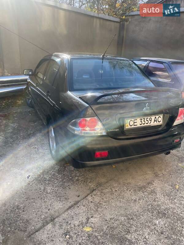 Седан Mitsubishi Lancer 2005 в Чернівцях