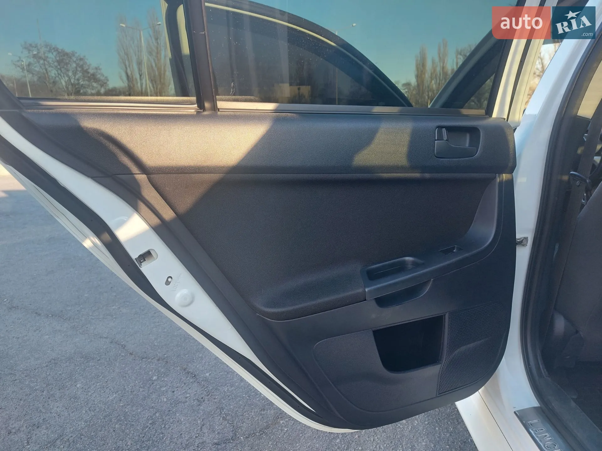 2011 Mitsubishi Lancer - мініатюра 13