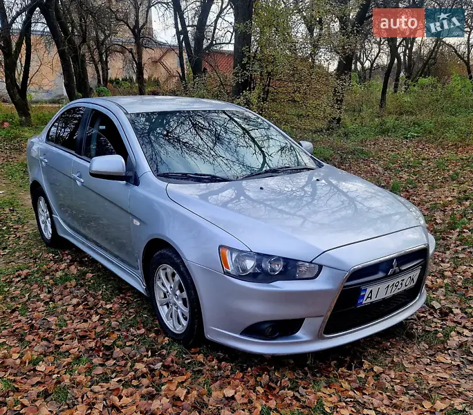 Mitsubishi Lancer