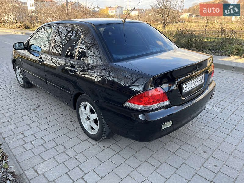 Седан Mitsubishi Lancer 2006 в Львове