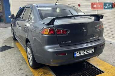 Седан Mitsubishi Lancer 2011 в Врадиевке