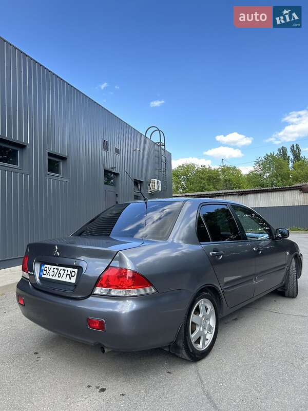 Седан Mitsubishi Lancer 2006 в Каменец-Подольском