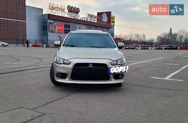 Седан Mitsubishi Lancer 2008 в Киеве