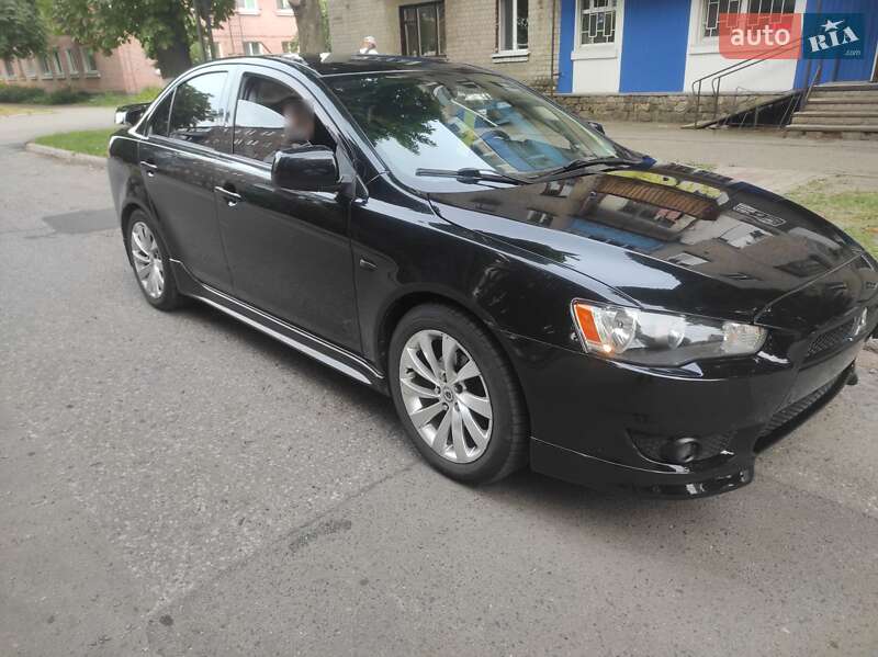 Седан Mitsubishi Lancer 2007 в Гребенке