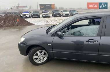 Седан Mitsubishi Lancer 2003 в Львові