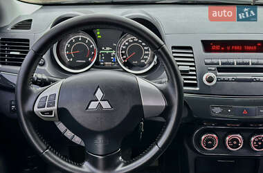 Седан Mitsubishi Lancer 2012 в Охтирці