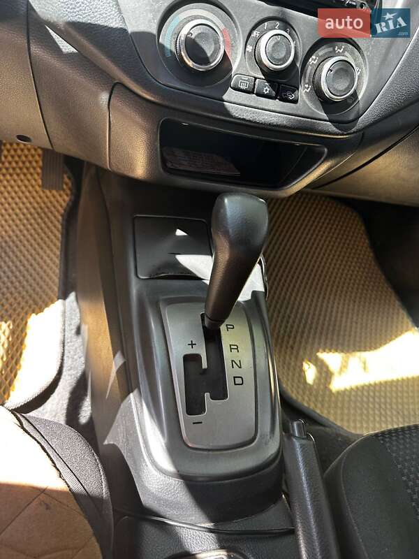 Седан Mitsubishi Lancer 2008 в Днепре