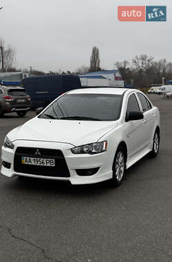 Седан Mitsubishi Lancer 2011 в Києві