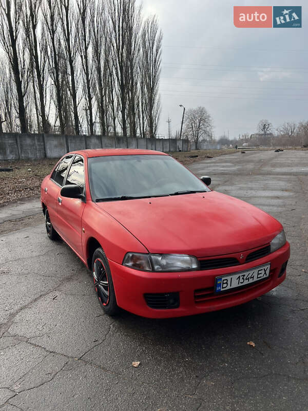 Седан Mitsubishi Lancer 1996 в Полтаві