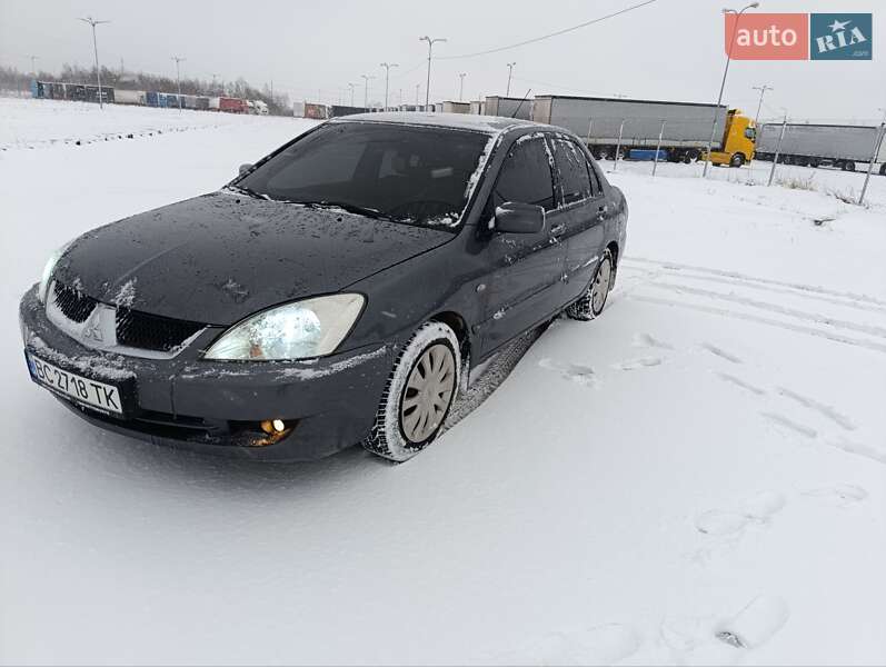 Седан Mitsubishi Lancer 2009 в Львове