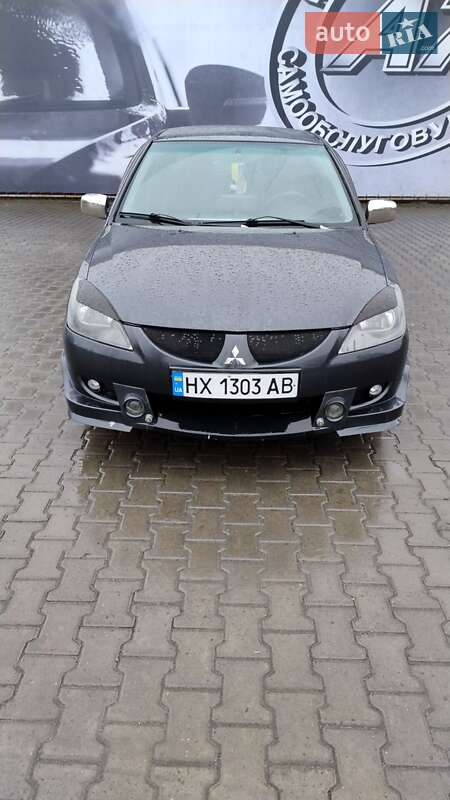 Седан Mitsubishi Lancer 2004 в Хмельницком