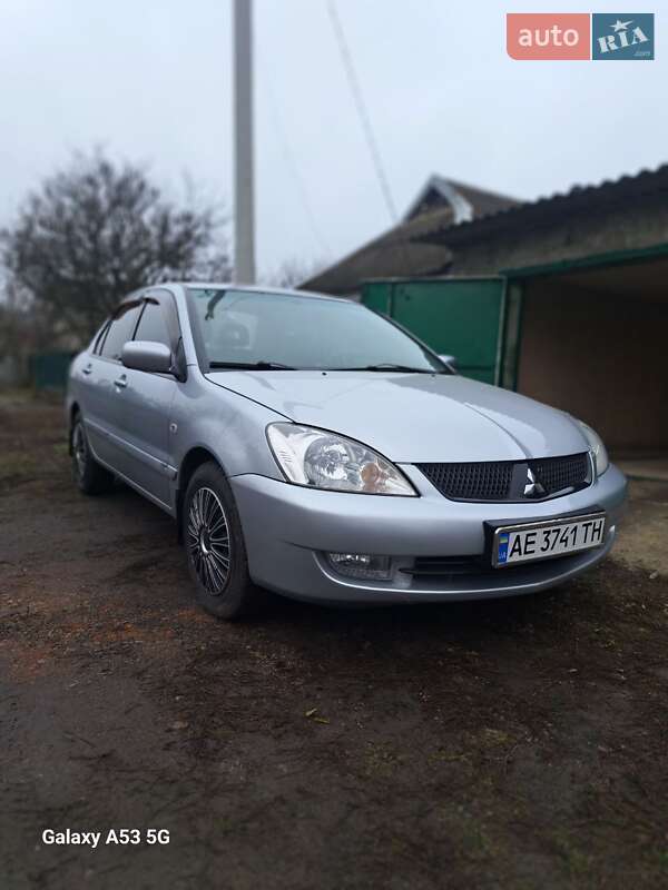 Седан Mitsubishi Lancer 2006 в Дмитрівці