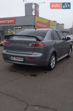 Седан Mitsubishi Lancer 2016 в Кривом Роге