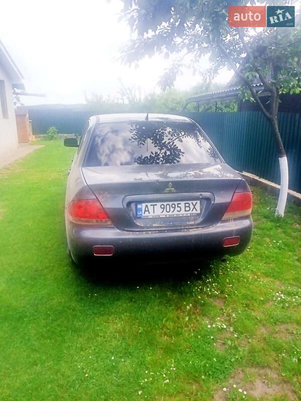 Седан Mitsubishi Lancer 2005 в Тлумаче