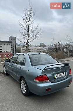 Седан Mitsubishi Lancer 2006 в Киеве