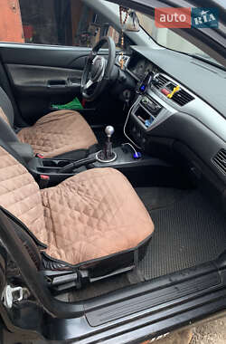 Седан Mitsubishi Lancer 2004 в 