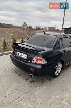 Седан Mitsubishi Lancer 2004 в 