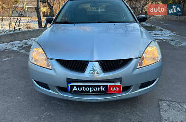 Седан Mitsubishi Lancer 2004 в Києві