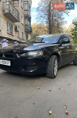 Седан Mitsubishi Lancer 2010 в Киеве