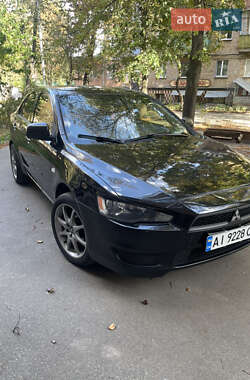 Седан Mitsubishi Lancer 2010 в Киеве