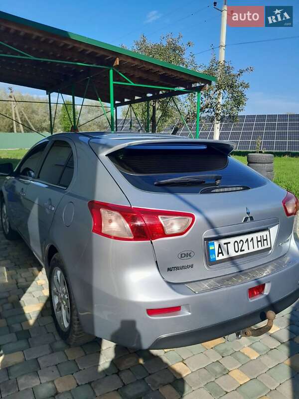 Хетчбек Mitsubishi Lancer 2010 в Івано-Франківську фото 2 Хетчбек Mitsubishi Lancer 2010 в Івано-Франківську