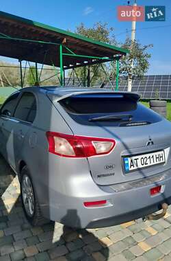 Хэтчбек Mitsubishi Lancer 2010 в 