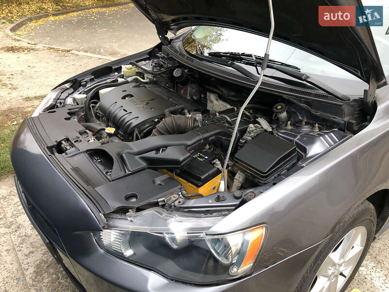 Седан Mitsubishi Lancer 2008 в Вишневом