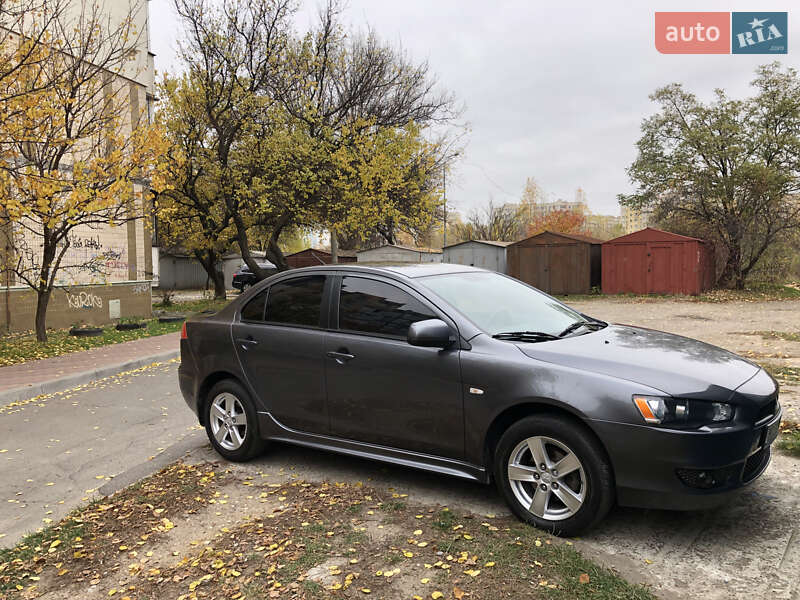 Седан Mitsubishi Lancer 2008 в Вишневом