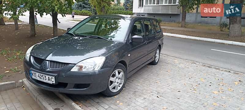 Универсал Mitsubishi Lancer 2004 в 