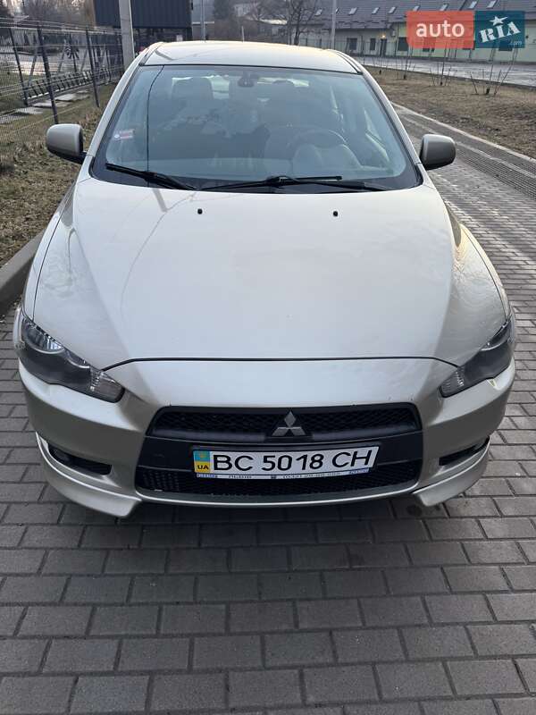 Седан Mitsubishi Lancer 2009 в Львові