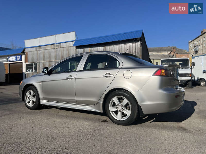 Седан Mitsubishi Lancer 2014 в Луцьку