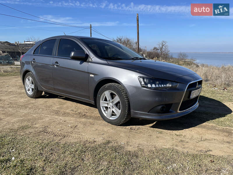 Хэтчбек Mitsubishi Lancer 2009 в Одессе