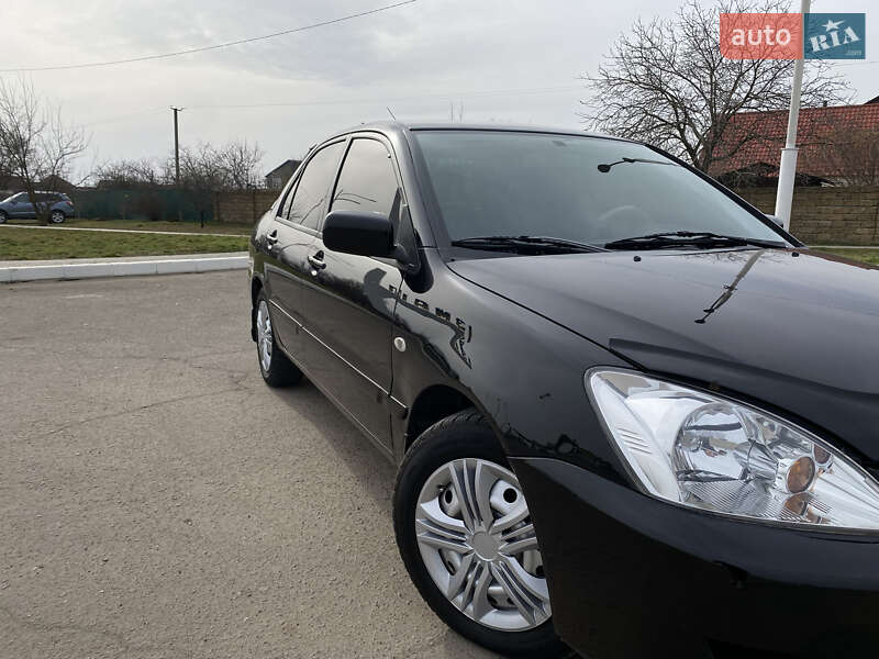 Седан Mitsubishi Lancer 2006 в Измаиле