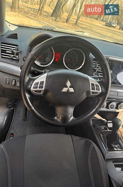 Седан Mitsubishi Lancer 2009 в Києві