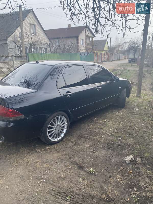 Седан Mitsubishi Lancer 2005 в Магдалиновке