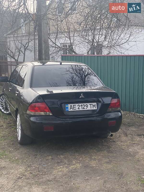 Седан Mitsubishi Lancer 2005 в Магдалиновке