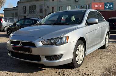 Седан Mitsubishi Lancer 2010 в Киеве