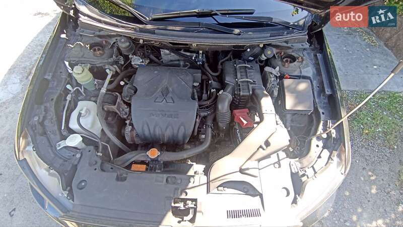 Седан Mitsubishi Lancer 2012 в Кам'янському