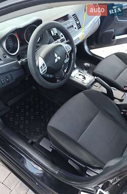 Хетчбек Mitsubishi Lancer 2009 в 