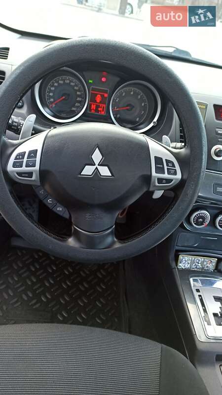 Хэтчбек Mitsubishi Lancer 2009 в Кривом Роге