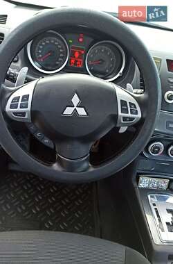 Хетчбек Mitsubishi Lancer 2009 в 